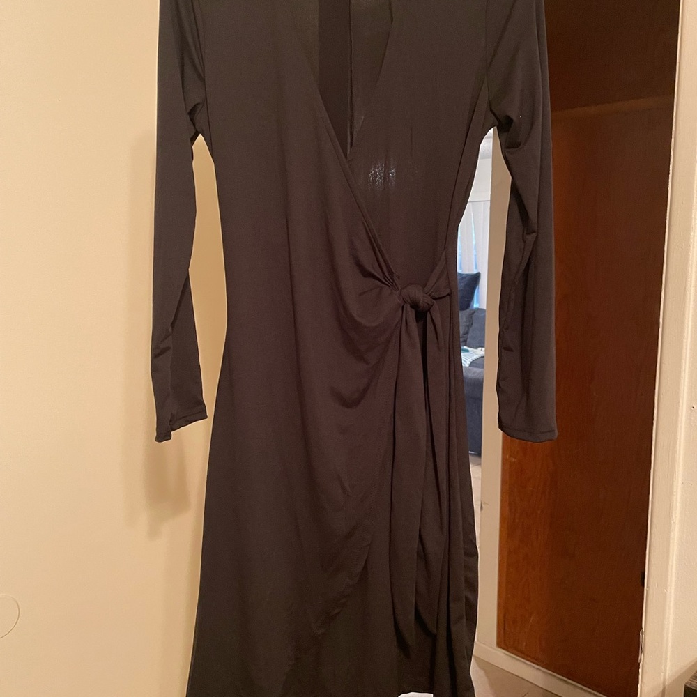 Black wrap dress - Picture 4 of 6